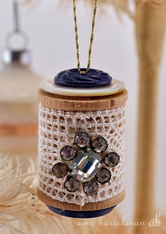 spool-ornament-post-vintage-lace