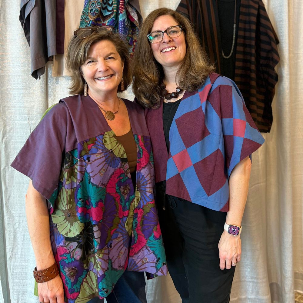 QuiltCon Round Up - Amy and Maddie Kertay The Badass Quilter. Amy is wearing Roses and Daises Treasured Threadz fabric